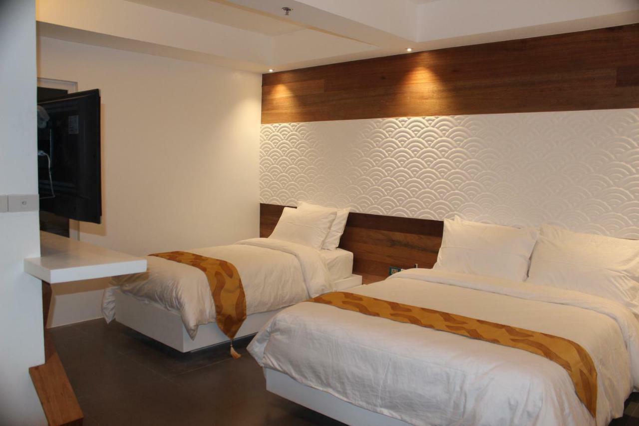 Oyo 609 G Executive Hotel And Spa Boracay Manoc-Manoc Zewnętrze zdjęcie