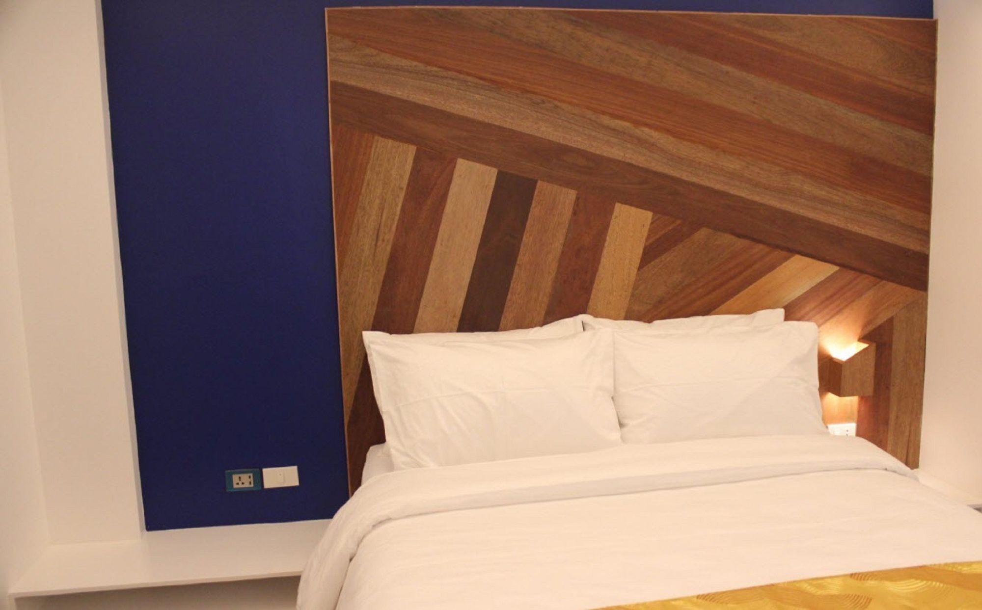 Oyo 609 G Executive Hotel And Spa Boracay Manoc-Manoc Zewnętrze zdjęcie